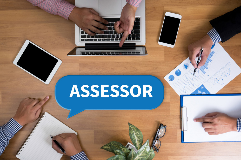 How Much Do Assessors Get Paid Uk